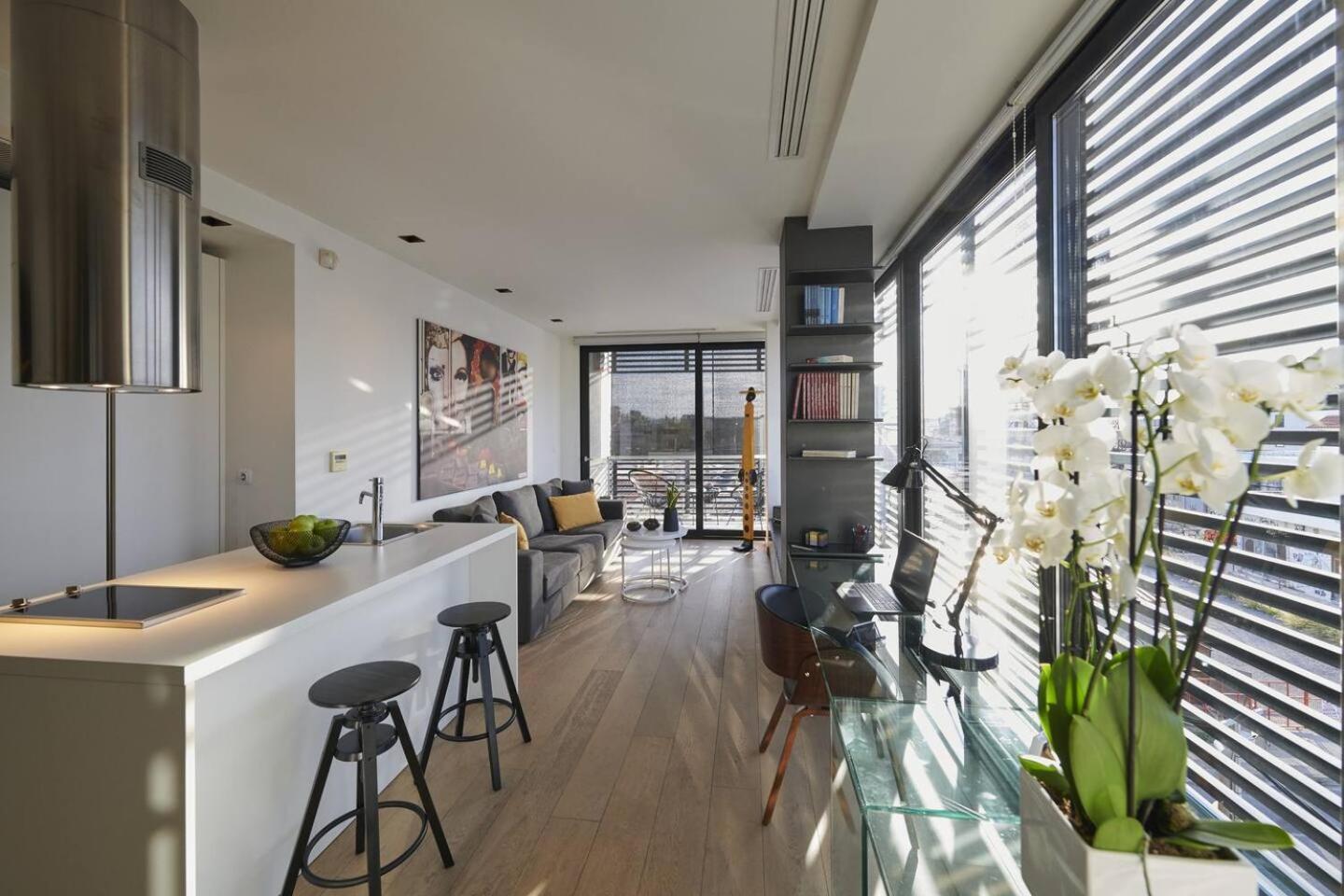 Ma Maison Nο 4, Downtown Loft , Short Walk To Acropolis, Ultra High Speed Internet 500 Mbps, Parking Upon Request, 1' From Metro Station Atina Dış mekan fotoğraf
